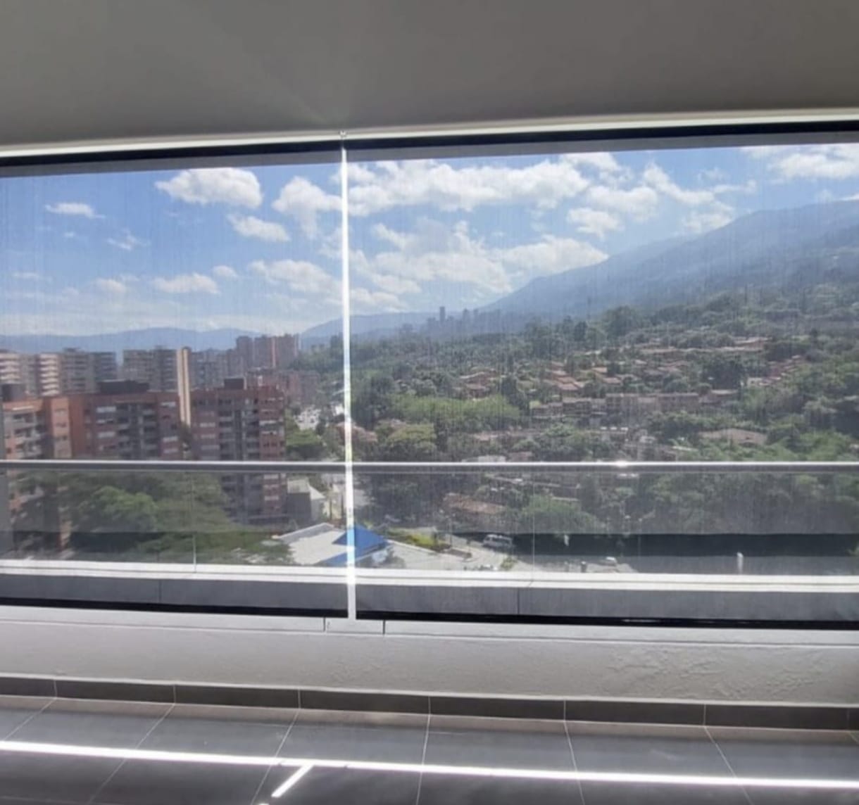 Screen toldo balcón